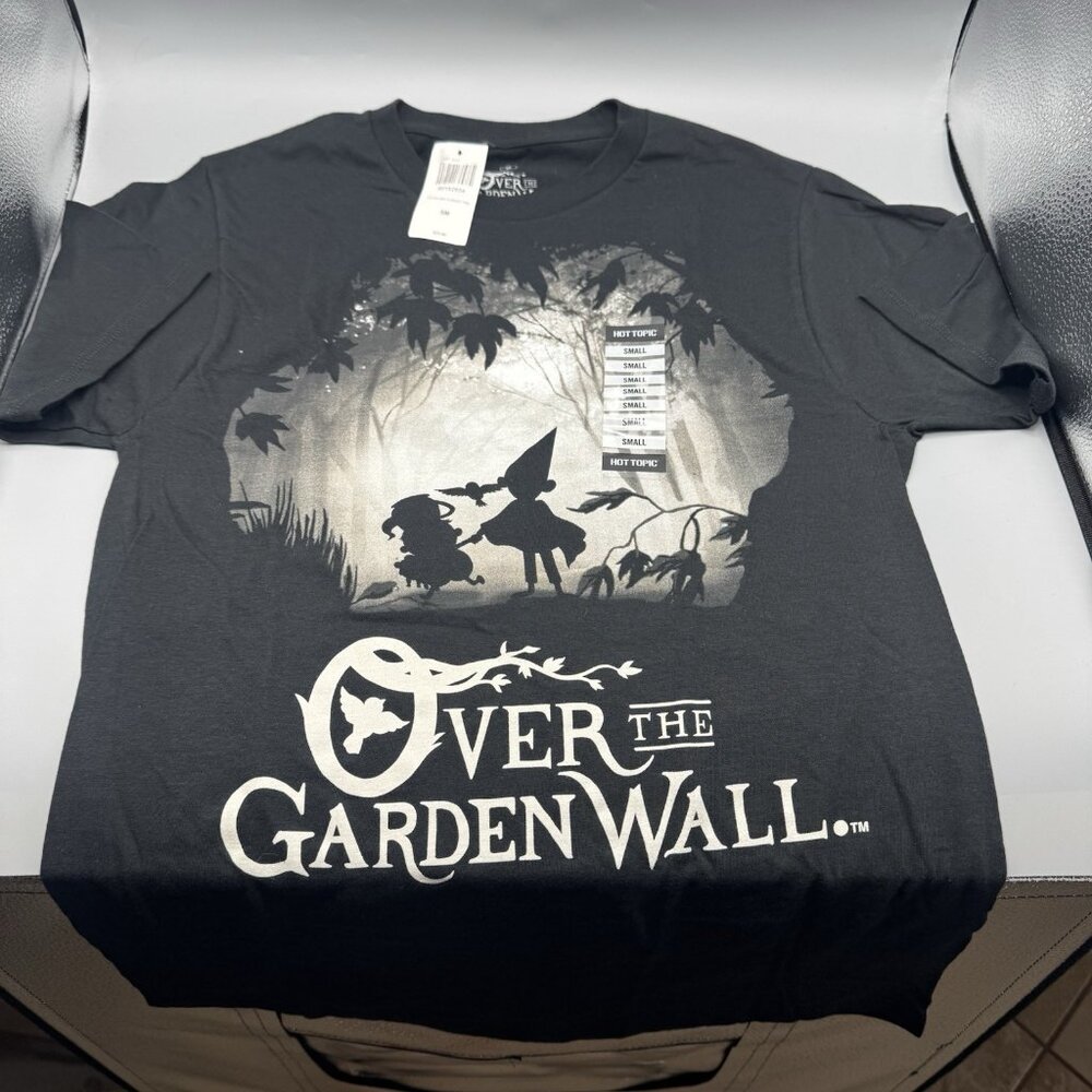 Over The Garden Wall Forest Silhouette Women's SMALL  T-Shirt New